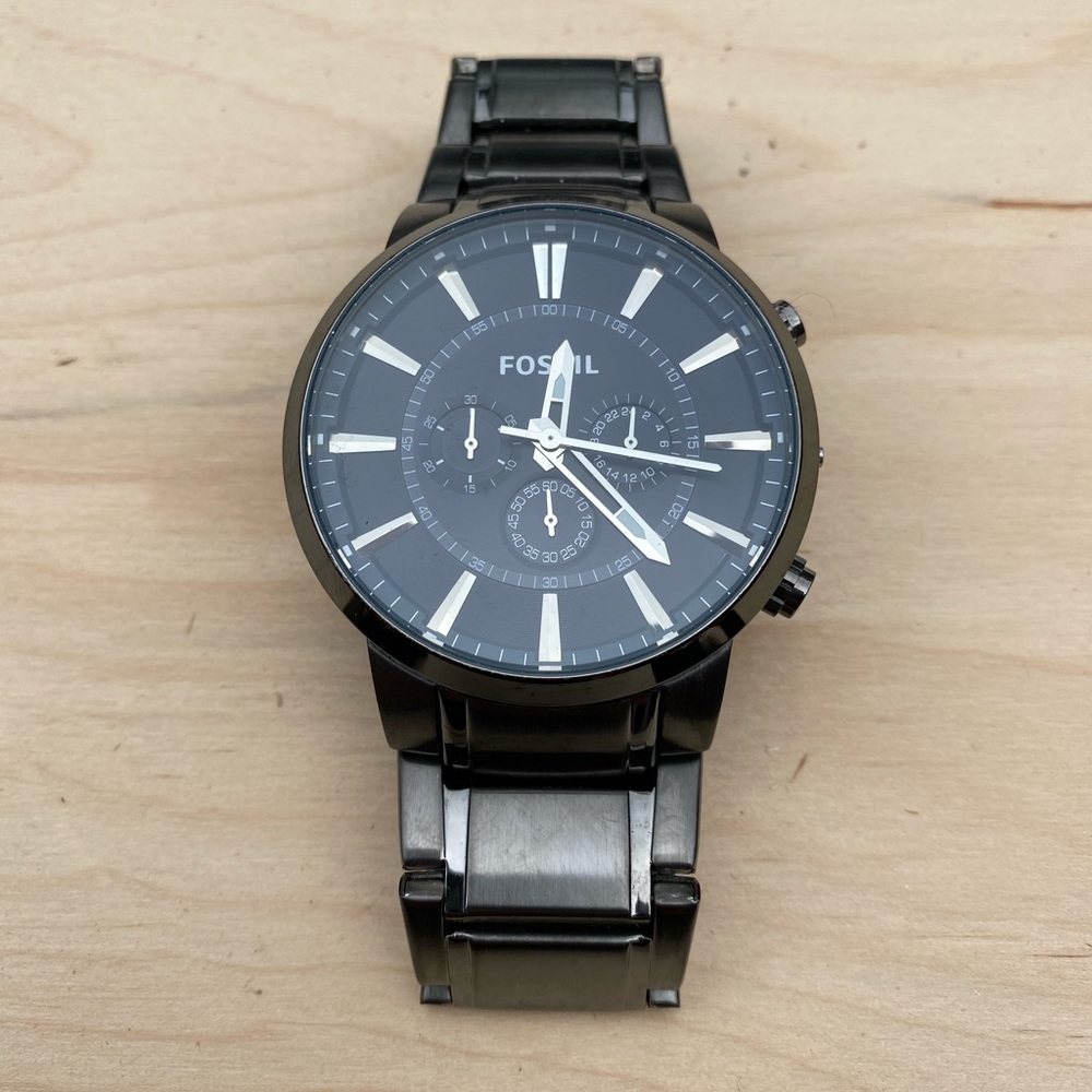 Fossil Men’s Large Navy Faced Silver Men’s Watch